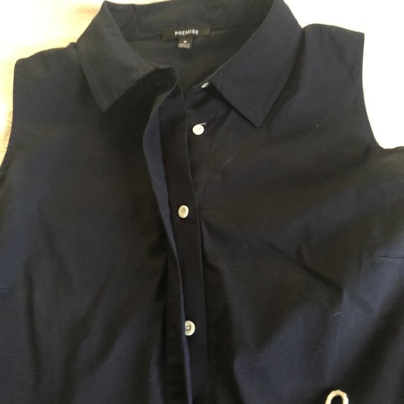 Navy top with white tie - Picture 5 of 7